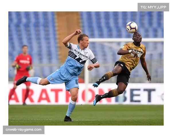 意甲俱乐部联合开展“足球进校园”活动,覆盖全国超过200所中小学 意甲俱乐部联合开展“足球进校园”活动,覆盖全国超过200所中小学